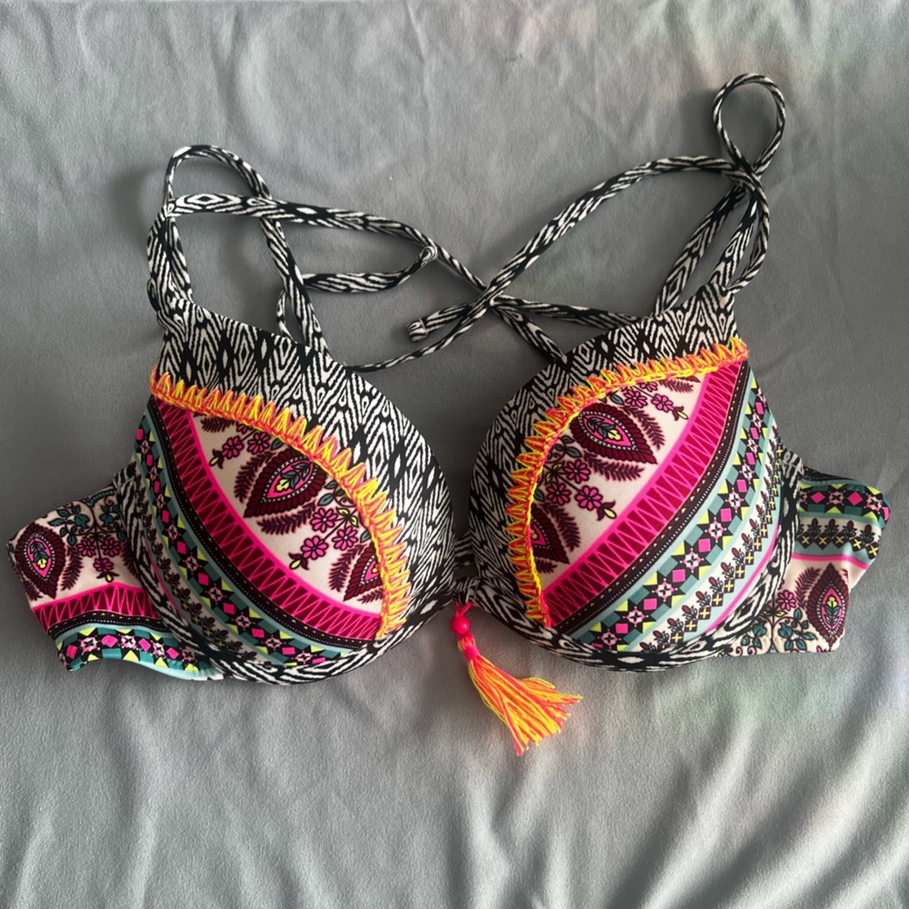 Colorful Patterned Bikini Set - Picture 7 of 14